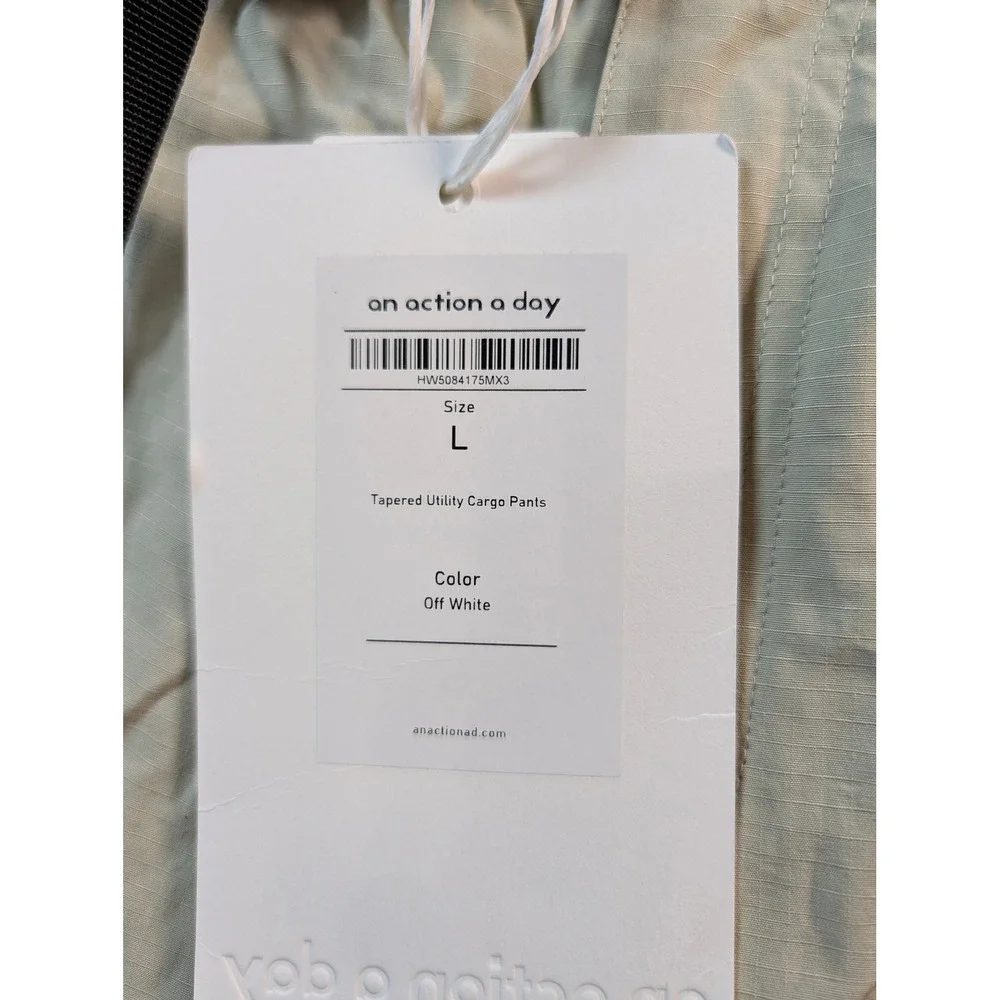 An Action A Day Tapered Utility Cargo Pants Off White Ripstop Cropped L Gorpcore